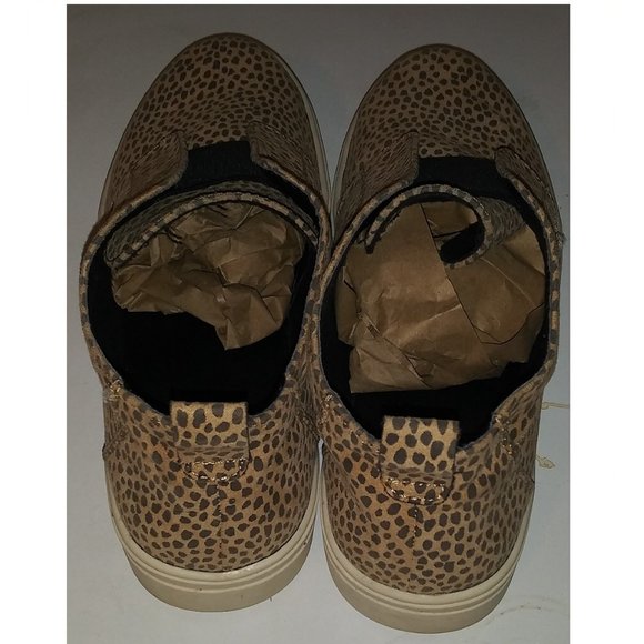 Universal Thread Slip-On Sneakers - Leopard Print - Size 6.5 - Picture 2 of 2